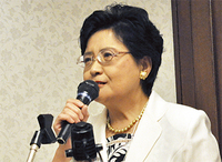 冒頭であいさつする渡辺さん