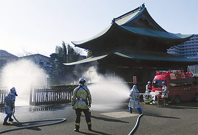 東漸寺で文化財防火訓練