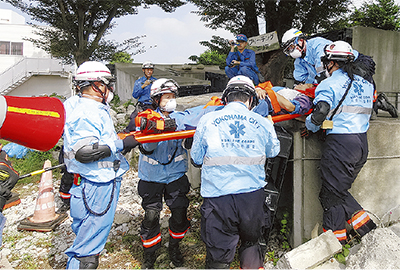 震災想定し救助訓練