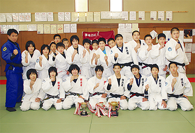 南中女子が市初Ｖ