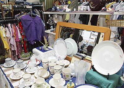 雑貨･衣類が全品半額