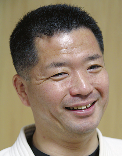 岩崎 亮二さん
