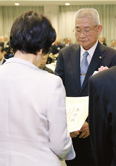 永年在職者を表彰