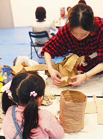 夏休みにアート制作