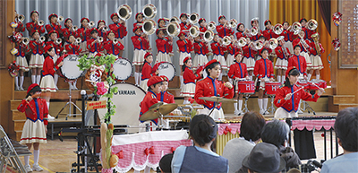 日枝小に響く｢金賞｣の音色