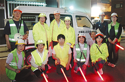 車を使って防犯活動