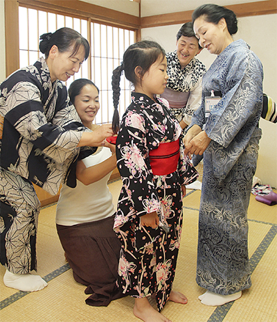 浴衣着付け プロから習う