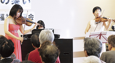 地元演奏家がコンサート