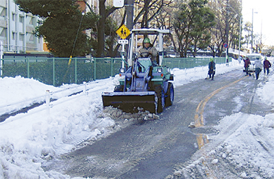 南区会が除雪で奮闘