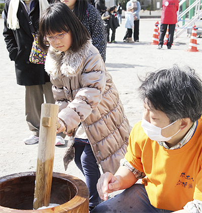 父親がもちつき企画