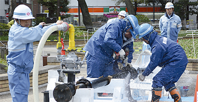 水道局・横建協が合同訓練