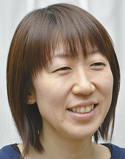 全国優勝した「六ツ川ミニバスケットボールクラブ」男子チームのコーチを務める 菊地 加代子さん 六ツ川在住 35歳 | 南区 | タウンニュース