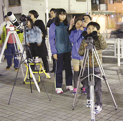 最接近の火星見る