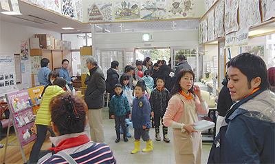 世代超え 支え合う祭り