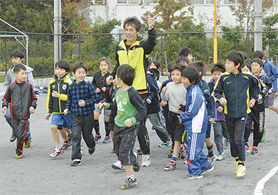 苅部さんが走り方指導