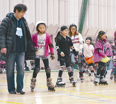 親子400人、スポーツで交流