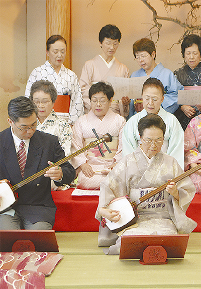 小さい歌で健康育む