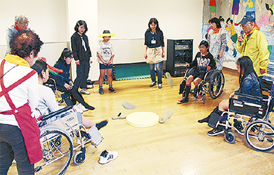 発表・体験で支え合い