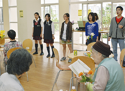 心一つに地域と歌う