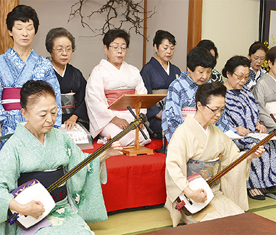 優しい”小さな歌”響く