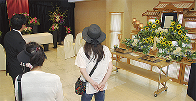葬祭ホールを開放し見学会