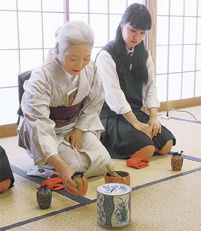 茶道エッセイで学校賞