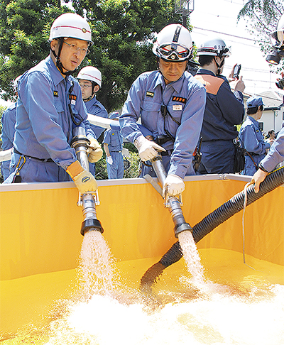 市内初の市街地送水