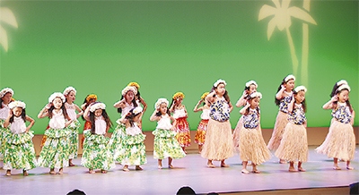 歌や踊りで｢芸術の秋｣