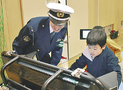 自転車事故 見て防げ