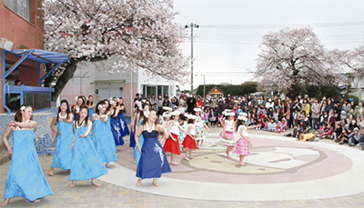 桜祭りに１０００人