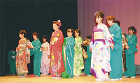 美しい着付けショー（昨年）