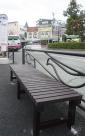 停留所にベンチを新設