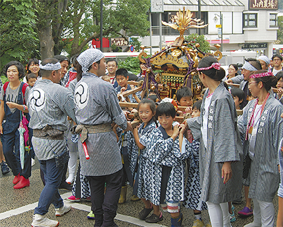 高石神社例大祭で活気