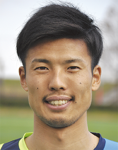 今シーズンから湘南ベルマーレの選手会長に就任した 岡崎 亮平さん