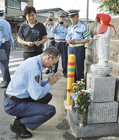 佐藤地蔵」に事故ゼロ願う 駅前でキャンペーンも | 伊勢原 | タウン