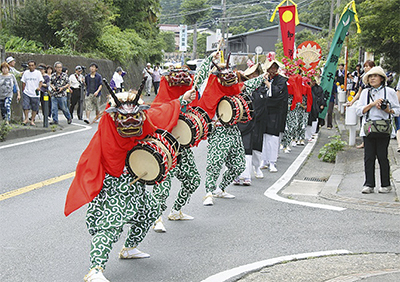 300年の伝統 三増の獅子舞