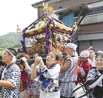 八坂神社で夏の宴
