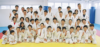 小川道場 自信を勢いに 全国初制覇 少年柔道大会を勝ち抜く | 茅ヶ崎