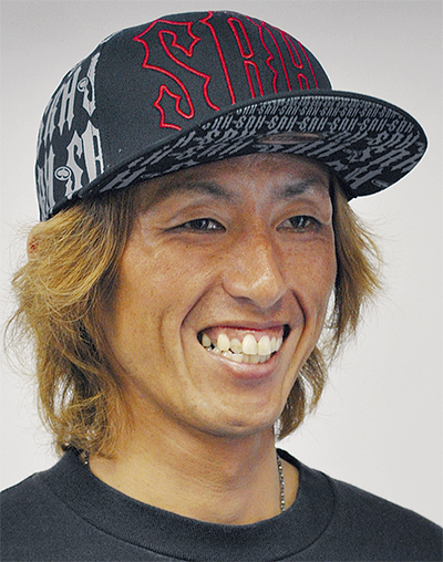 市内でスキムボード専門店を営む 稲田 考俊さん 横内在住 38歳 | 平塚