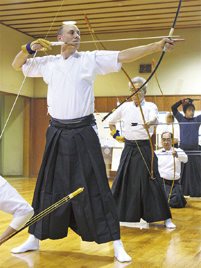 日本の心　弓道で学ぶ