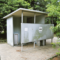 建替えとなる六所公園の公共トイレ