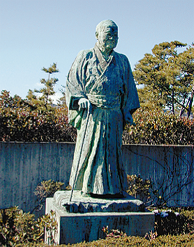大磯の吉田茂像と講和条約