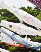 地元園児の手形を鱗に