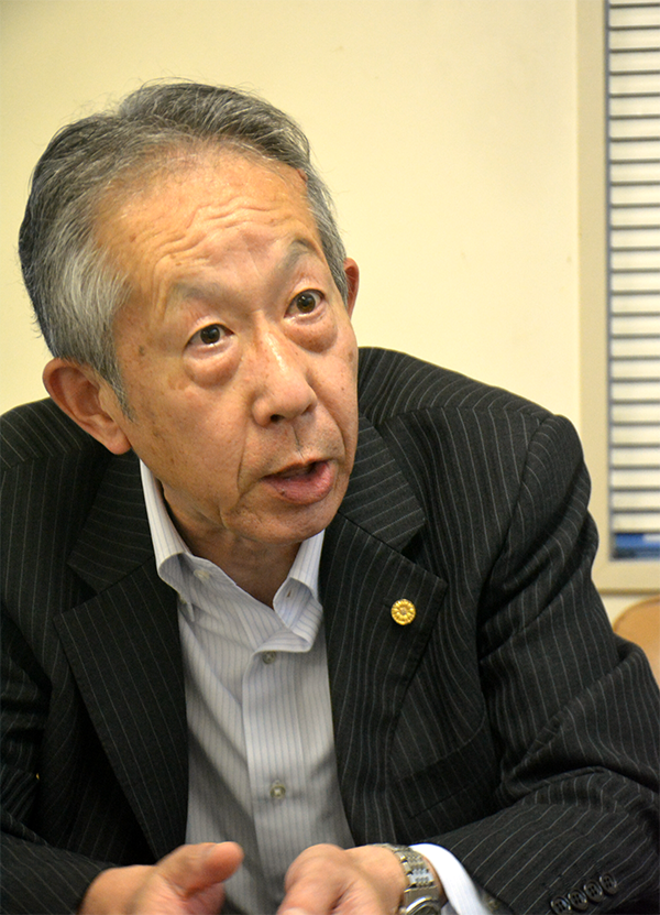 理事の神名部耕二さん