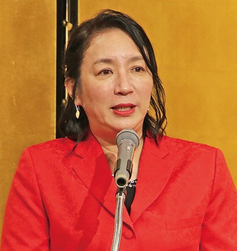 パーティーで市長選への意欲を語る高橋氏