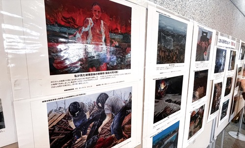 区役所に並んだ61点の「原爆の絵」
