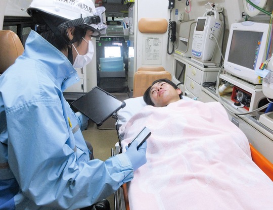 市が行った模擬実施の様子＝市消防局提供