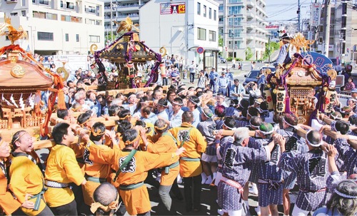 過去の例大祭の様子＝提供写真