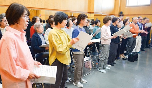 練習に励む団員たち