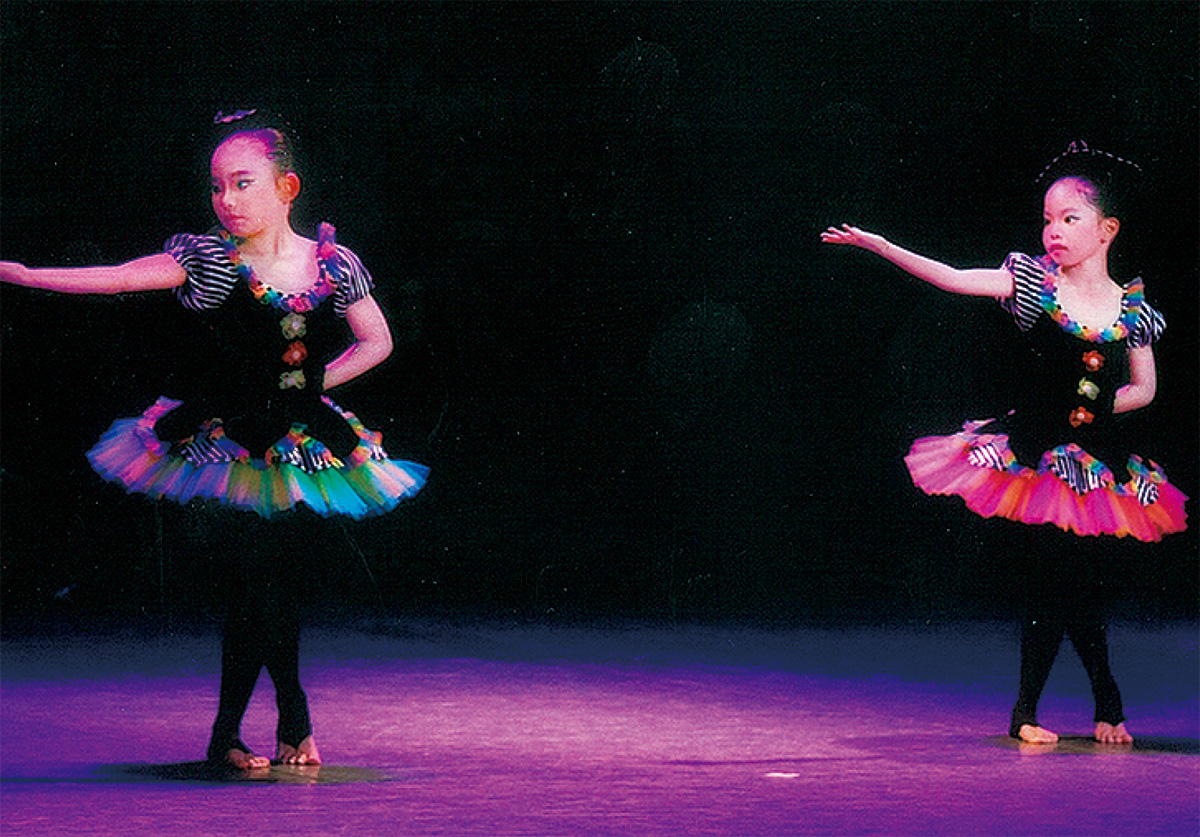 ステキな衣裳で踊る発表会